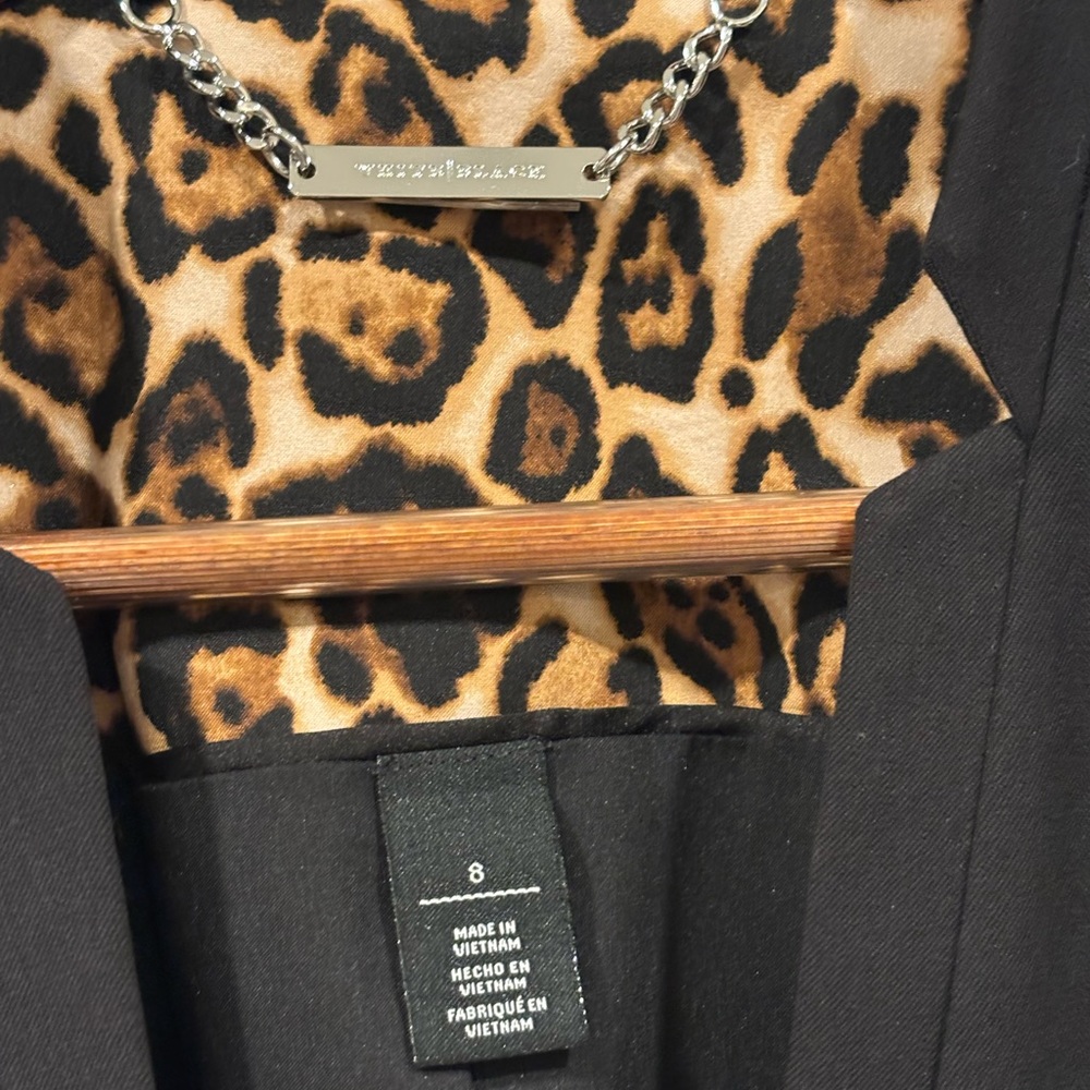 White House Black Market Black Vest with Leopard Lining - Picture 3 of 5